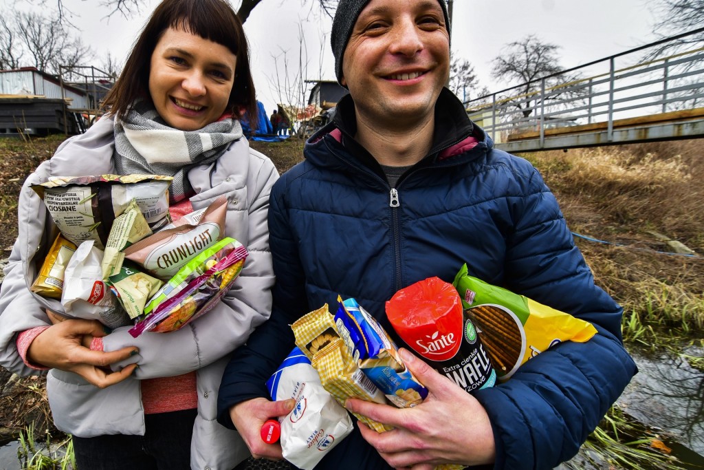 Sprzątanie śmieci na Osobowicach - Fundacja OnWater.pl